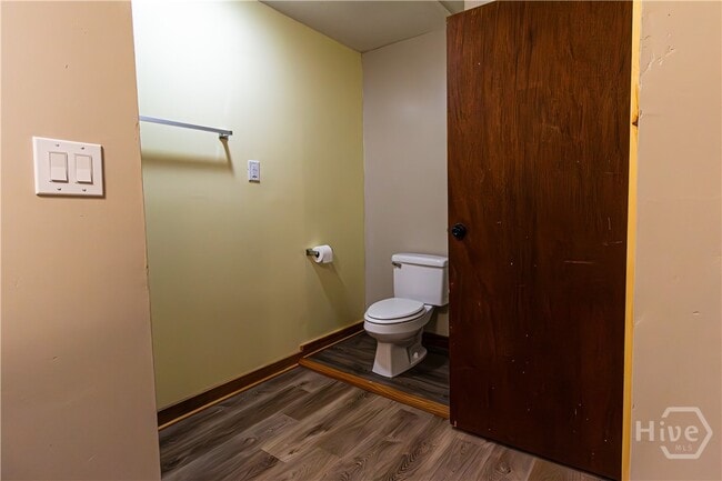 Building Photo - 1037 College Station Rd