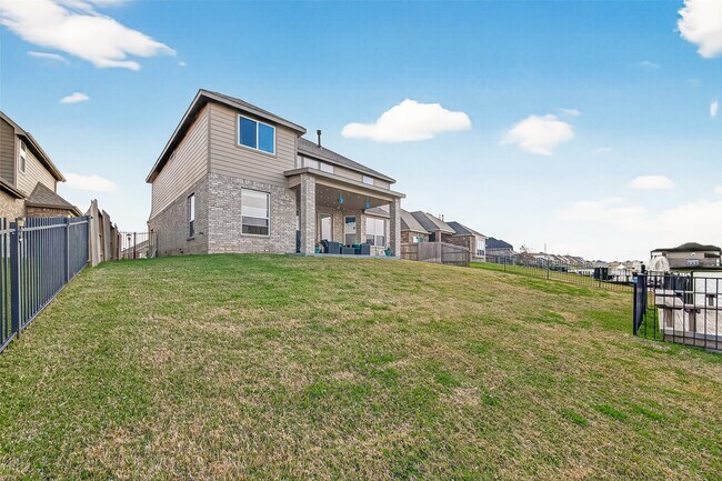 Building Photo - 3723 Lake Varano Cir