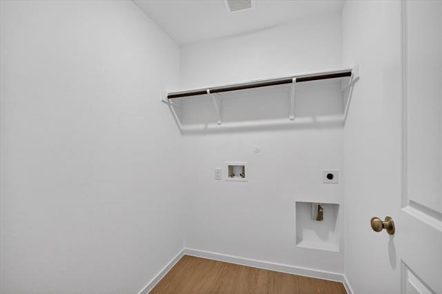 Building Photo - 3703 Longleaf Dr