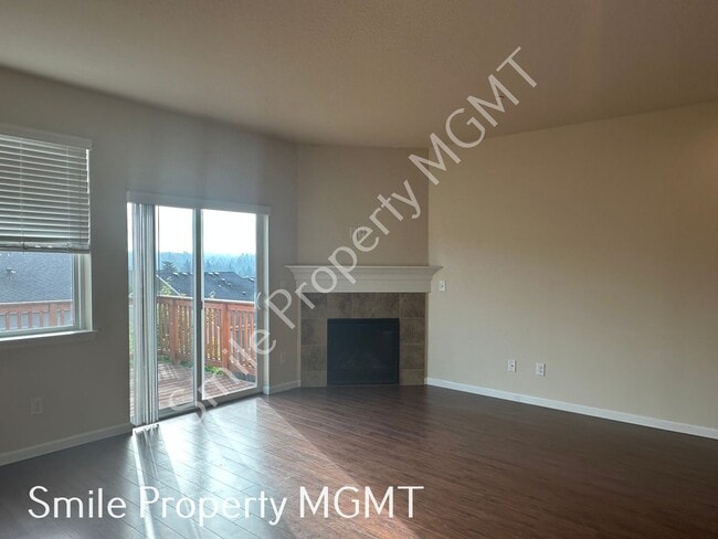 Building Photo - A great house with three levels in Happy V...