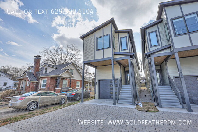 Building Photo - 402 E Trinity Ln