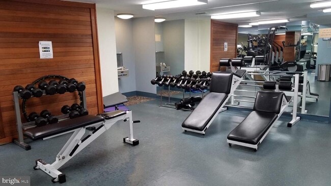 Building Photo - 3705 S George Mason Dr