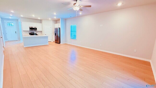 Building Photo - 220 Waylan Rdg Ln