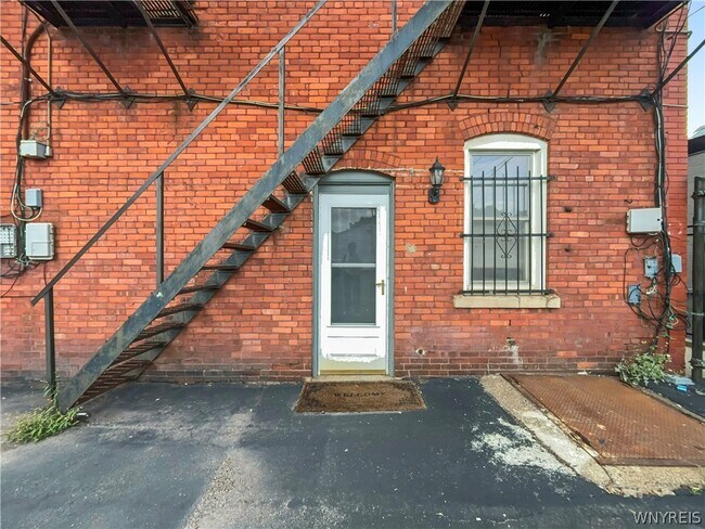 Building Photo - 1363 Delaware Ave