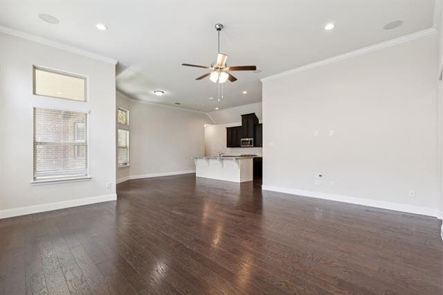 Building Photo - 913 Parkside Dr