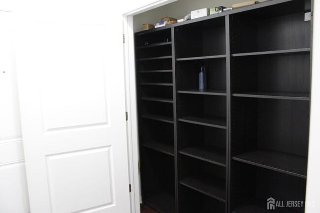 Building Photo - 446 Micali Way