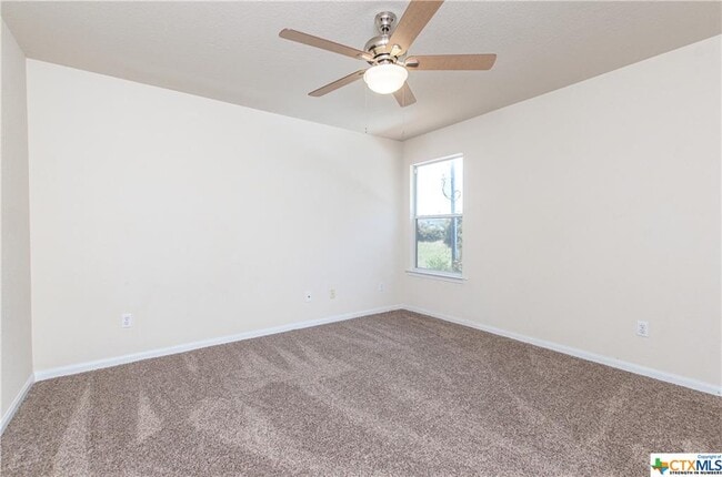 Building Photo - 2122 Modoc Dr