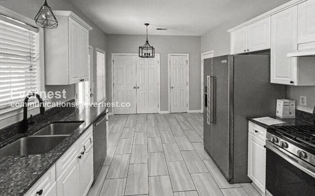 Building Photo - 322 Shelby Forest Dr