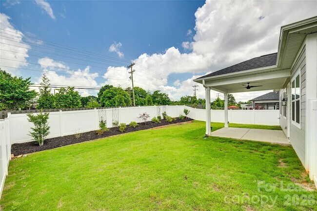 Building Photo - 13702 Tranquil Day Dr