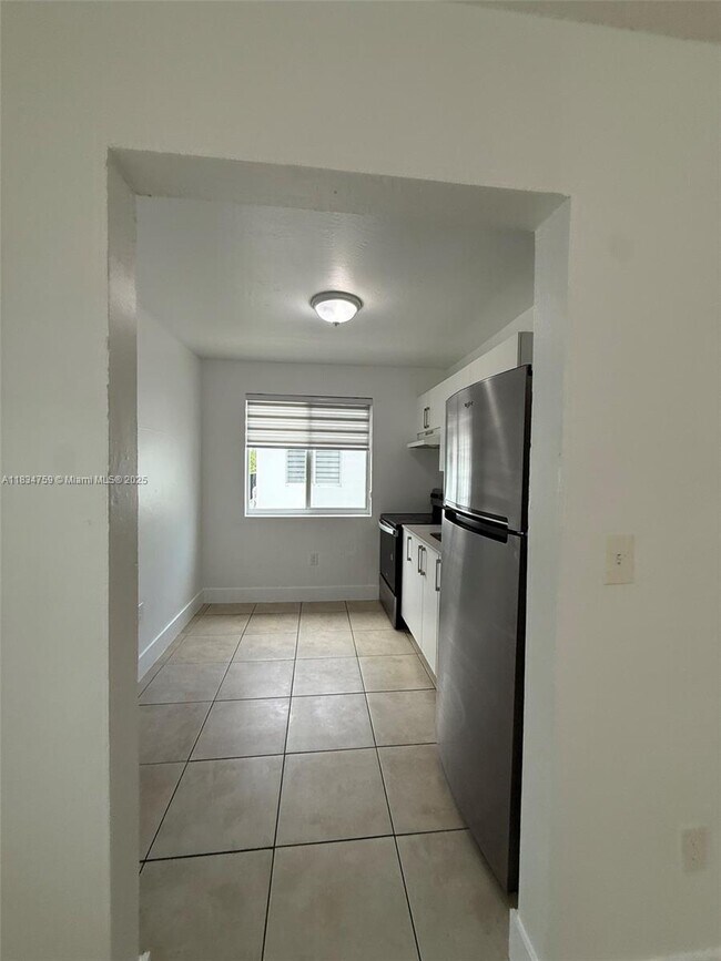 Building Photo - 749 NW 60th St