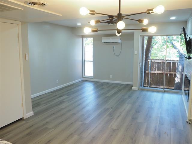 Building Photo - 962 S Weatherred Dr