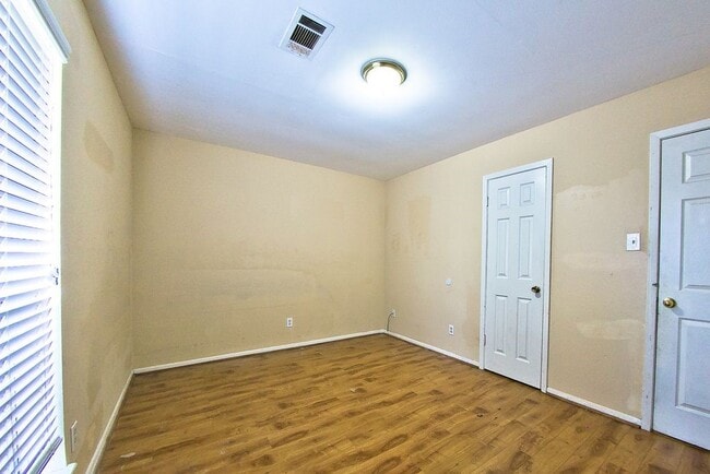 Building Photo - 8234 Misty Vale Ln
