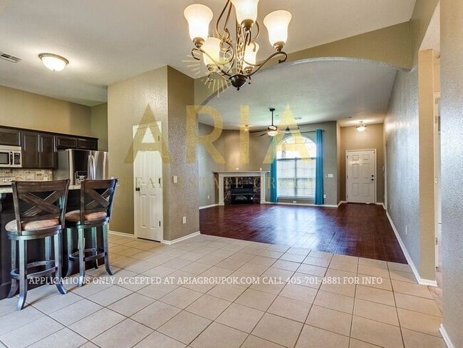 Building Photo - GORGEOUS 4 BED/2 BATH HOME IN EAGLE CLIFF ...