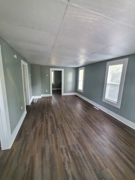 Building Photo - 2642 Riordan St