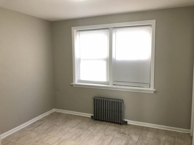 Building Photo - 434 Elmwood Ave