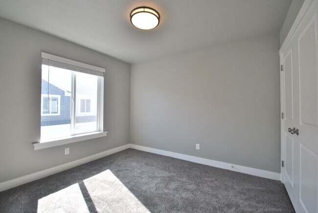 Building Photo - 2211 S 1150 W