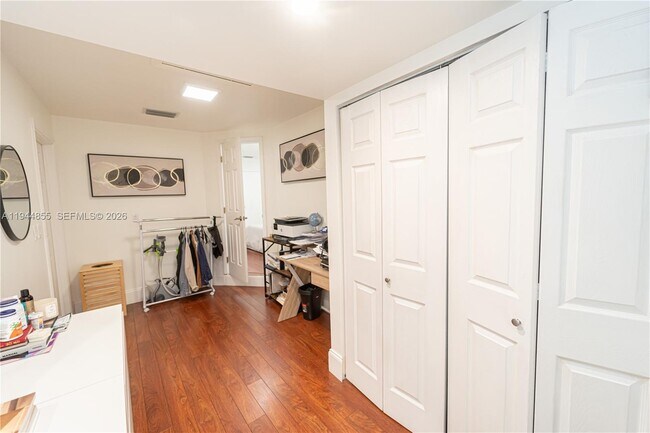 Building Photo - 9939 NW 47th Terrace