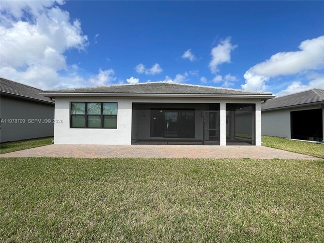 Building Photo - 10922 SW Meandering Mile Rd