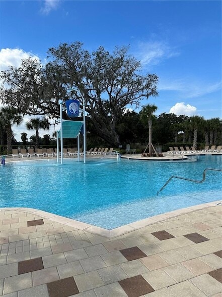 Building Photo - 2525 Relaxing Ln