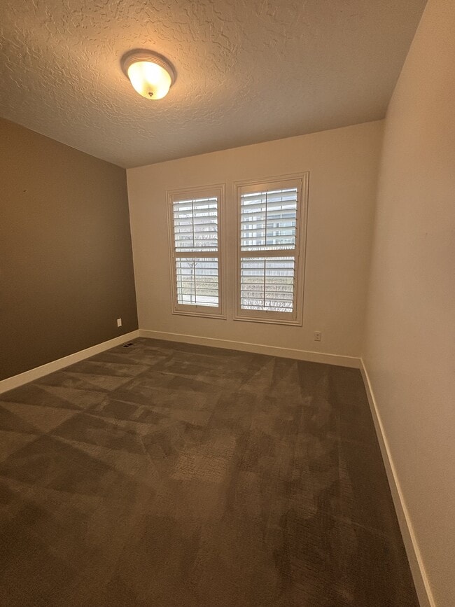 Building Photo - 6153 W Poplar View Dr