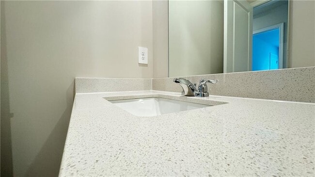 Building Photo - 694 Gabby Pt