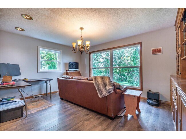 Building Photo - 1409 Hoot Lake Dr