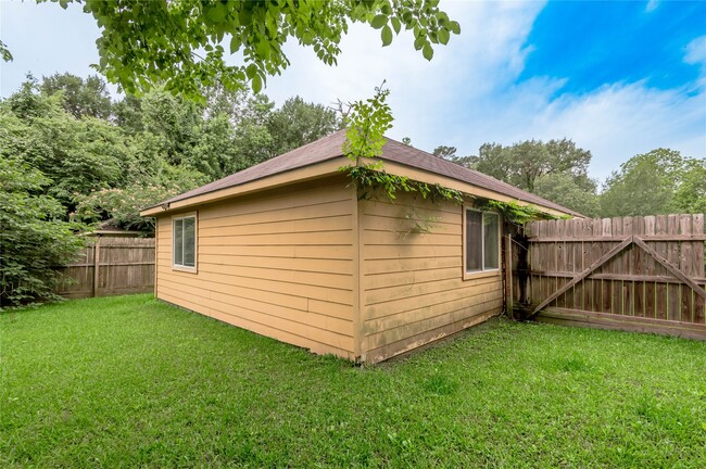 Building Photo - 636 Avenue H