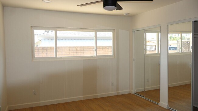 Building Photo - 2 bedrooms 2 baths corner home in Imperial Beach.
