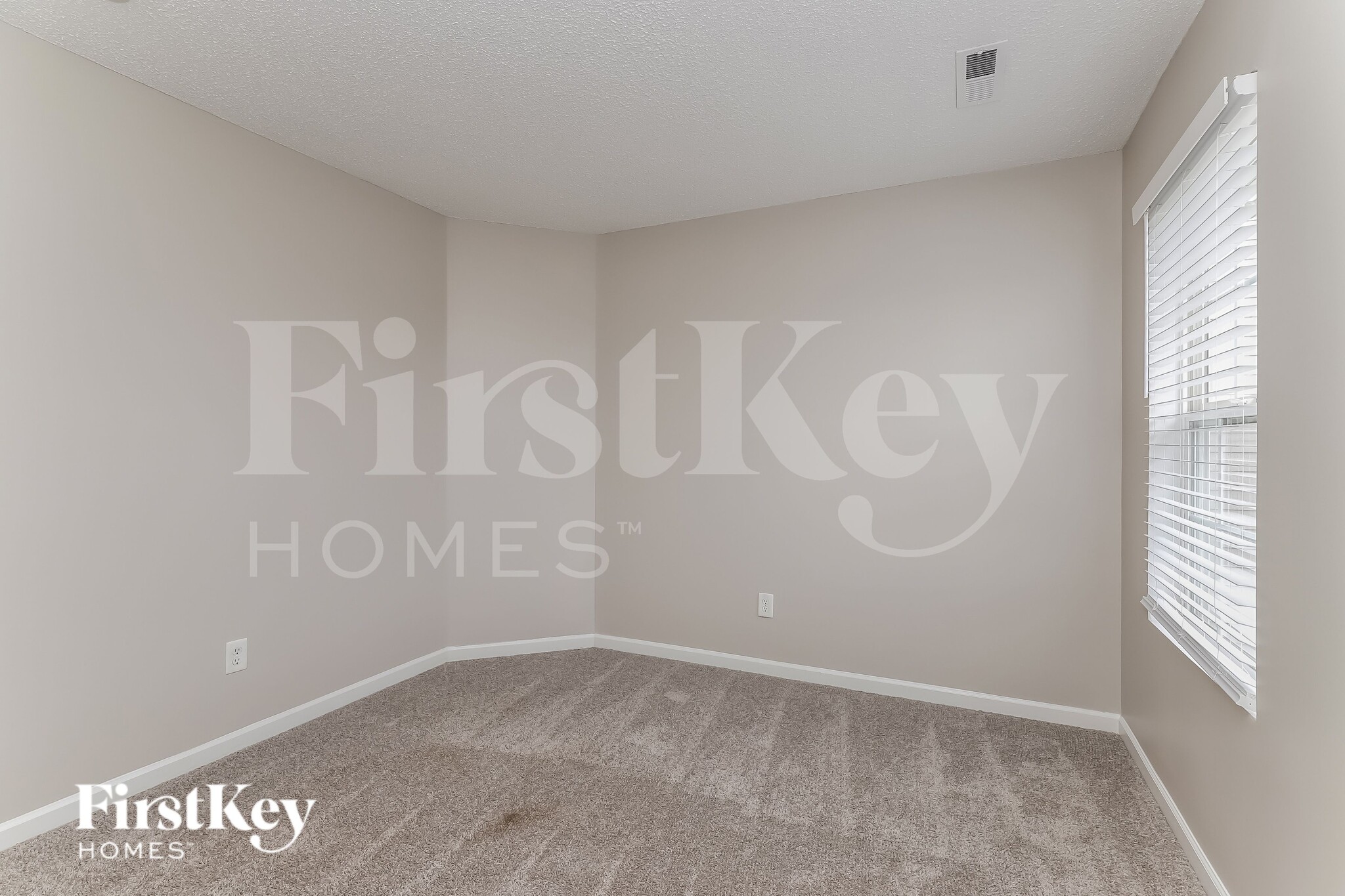 Building Photo - 3740 Cottesmore Dr