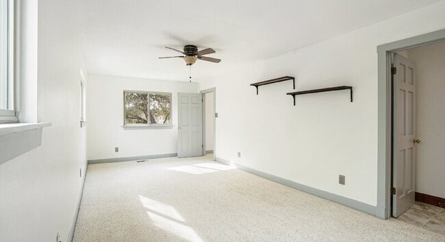 Building Photo - 13918 Hummingbird Ln
