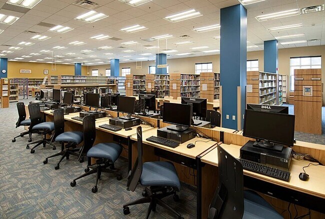 Building Photo - 3530 NW 29th Ct