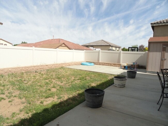 Building Photo - 1433 Wild Olive Rd