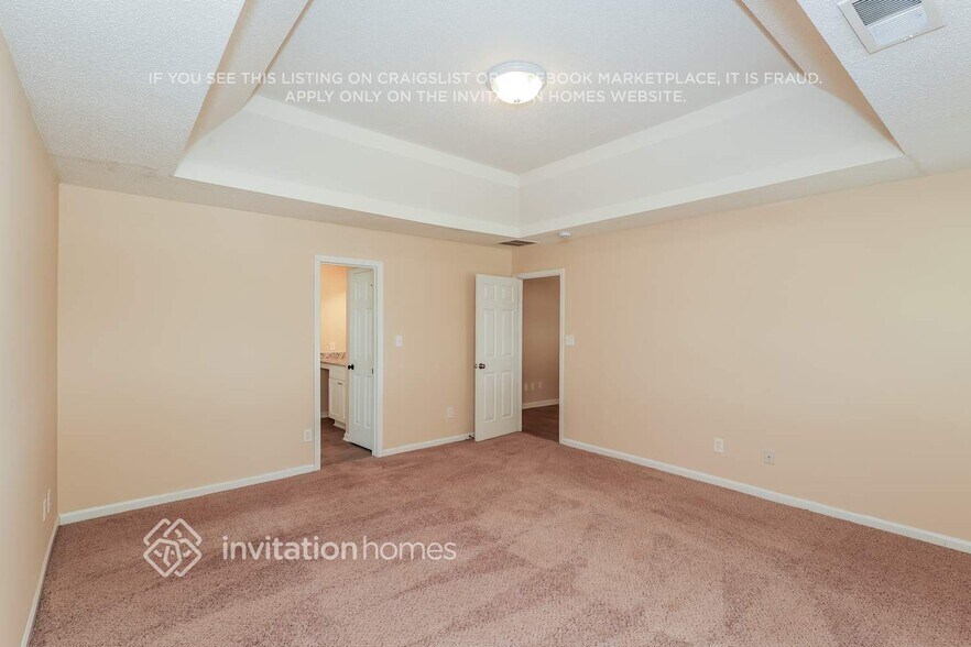 Building Photo - 2992 Knoll View Pl