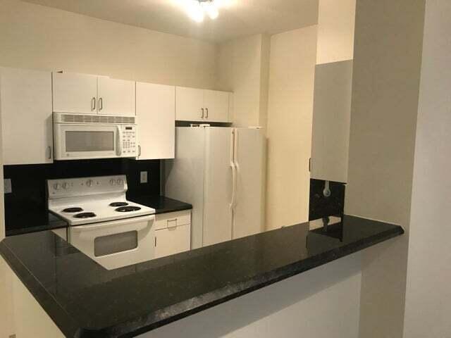 Building Photo - 630 S Sapodilla Ave
