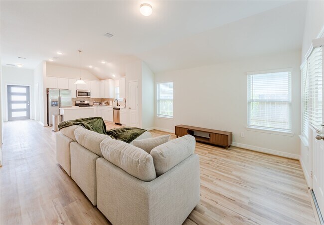 Building Photo - 8439 Red Shiner Wy
