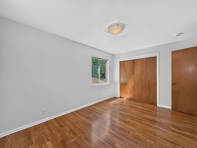 Building Photo - 3535 S 126th St