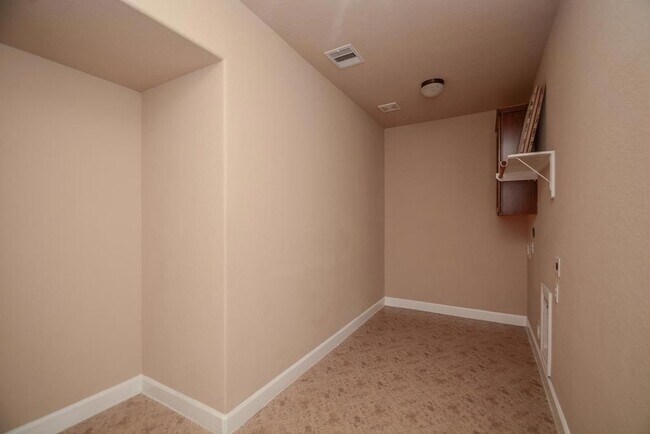 Building Photo - 25939 Celtic Terrace Dr