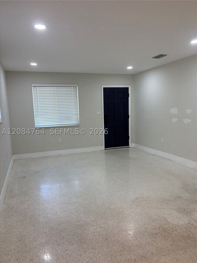 Building Photo - 3530 SW 22nd St