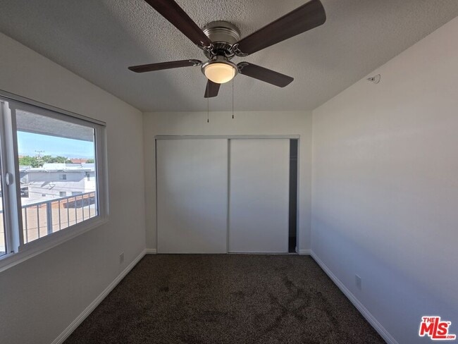 Building Photo - 11716 Oxford Ave