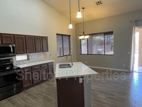 Building Photo - 13139 W Granada Rd
