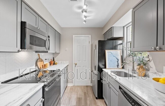 Building Photo - 2050 N Calvert St