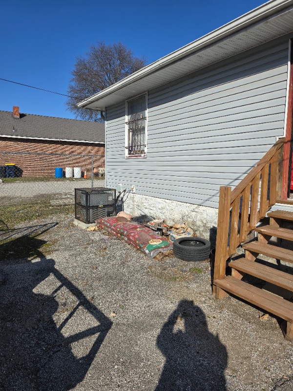 Building Photo - 5926 Prospect Ave