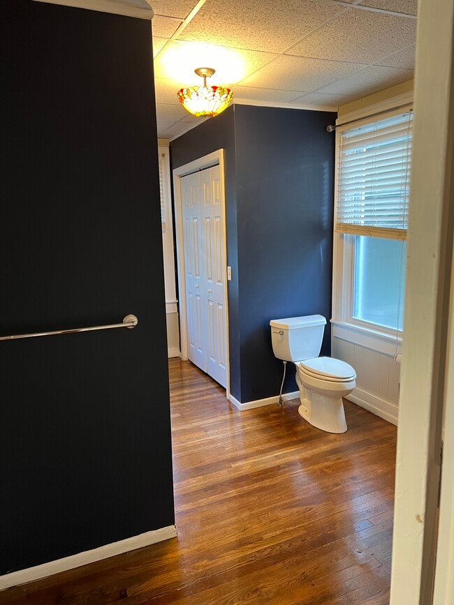 Building Photo - 60 Pulliam St