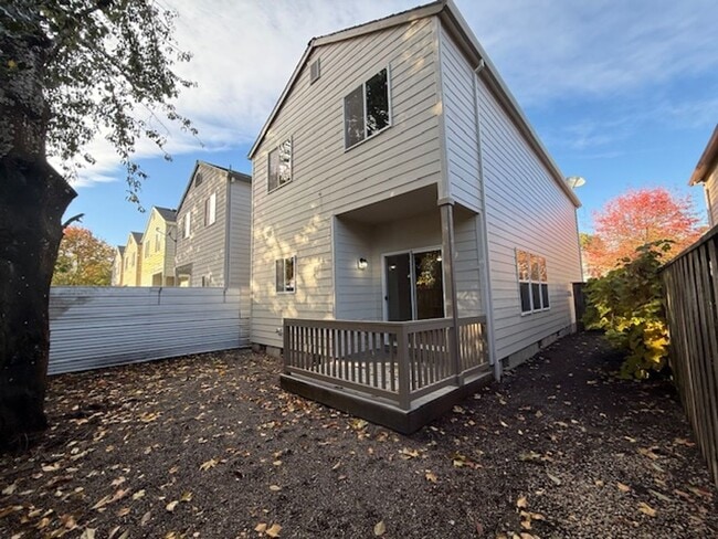 Building Photo - 3 Bedroom 2.5 Bath Forest Grove OR