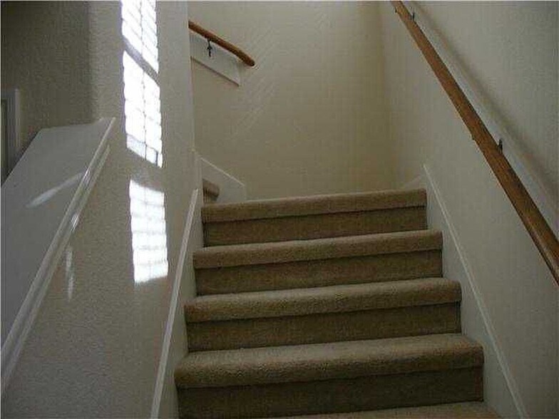 Building Photo - 2825 Saville Loop