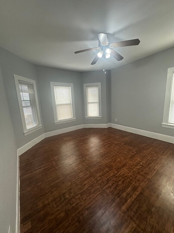 Building Photo - 31 Laurel St