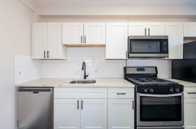 Building Photo - 5616-41 Pershing