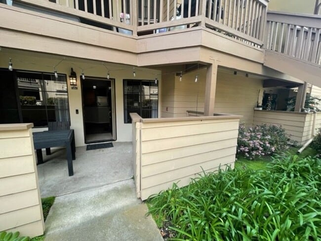 Building Photo - Remodeled 1br/1ba ground floor condo at Del Mar Villas in Carmel Valley