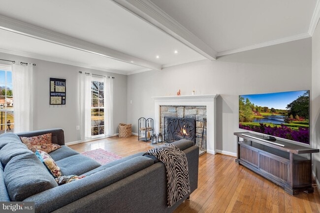 Building Photo - 1700 Chester Mill Rd