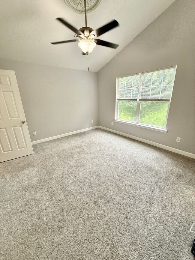 Building Photo - Convenience Meets Privacy – Updated 2BR Condo Minutes from Marina & Shopping! $1600/mo
